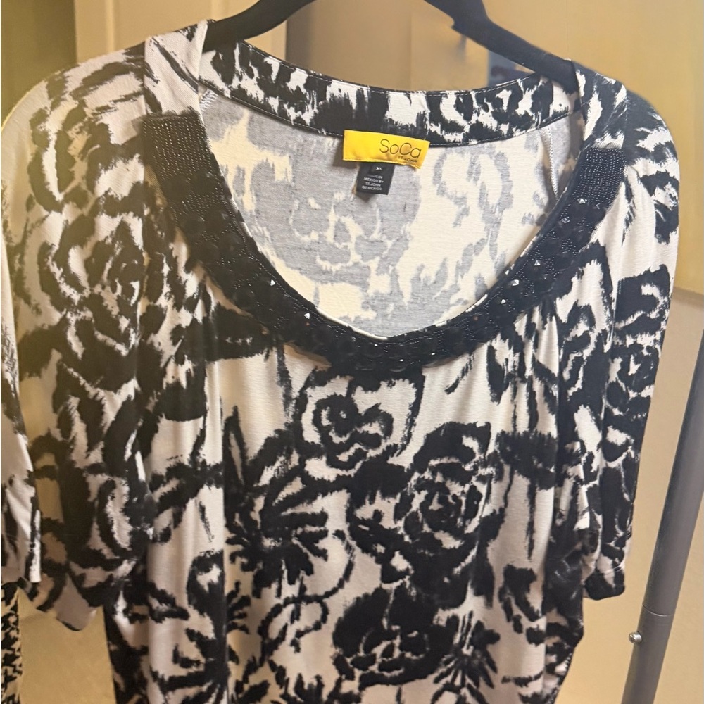 Socal white and Black Floral Embellished short sleeve sweater.